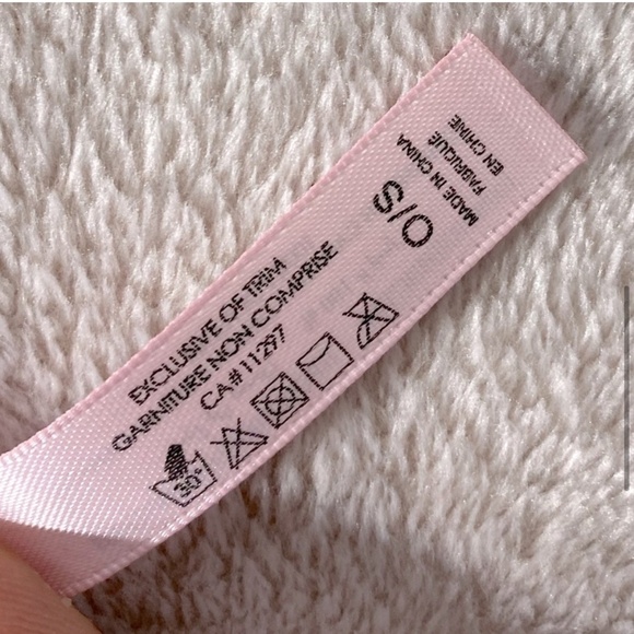 5/$25 La Vie En Rose Super Light Pink Faux Sherpa Cape Scarf Wrap - Picture 7 of 16